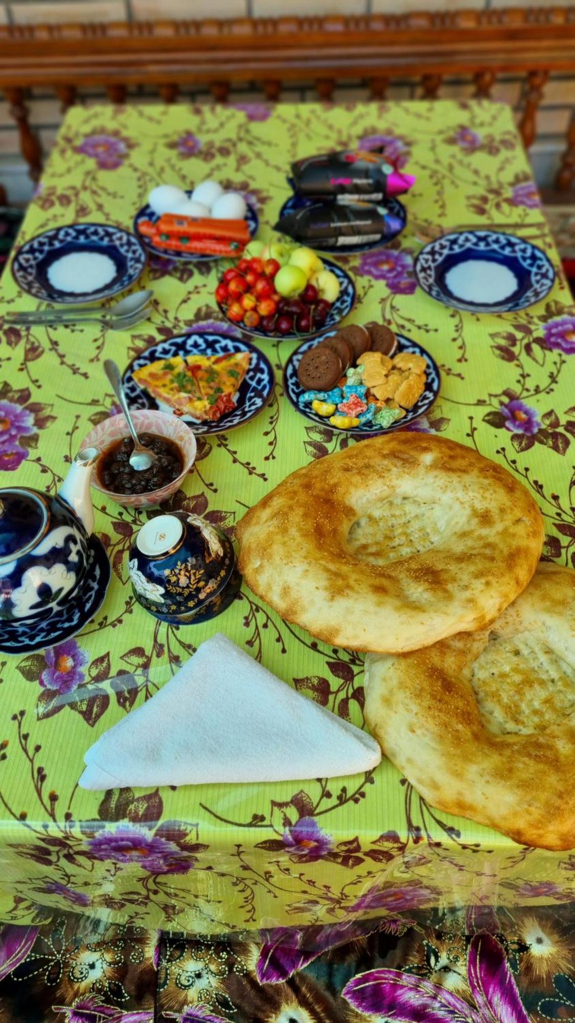 Guest House Muborak Samarkand Luaran gambar